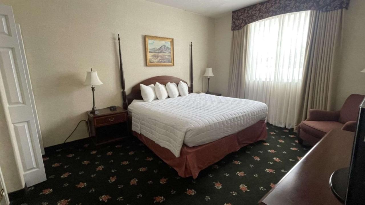 Surestay Hotel By Best Western Eureka Bagian luar foto